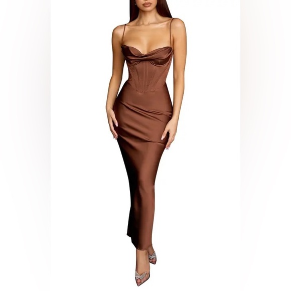 House of CB Dresses & Skirts - House of cb